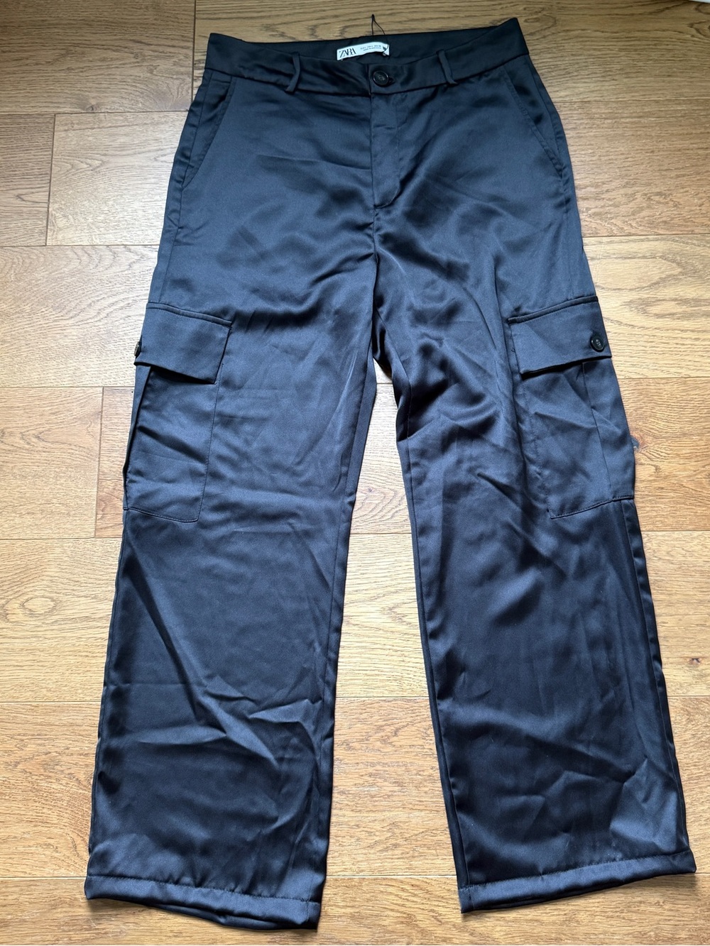 black Zara trousers wide-leg satin design with side cargo pockets.